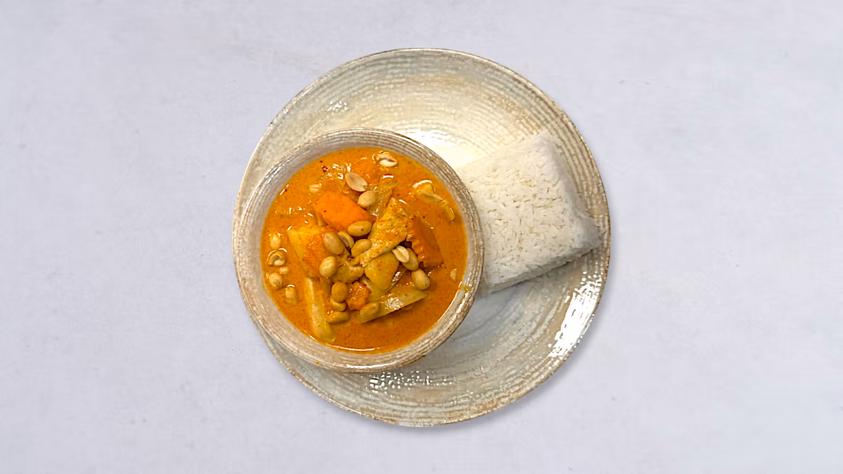 Geang massaman